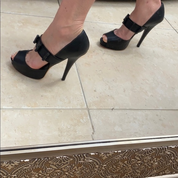 Heels - Picture 5 of 6